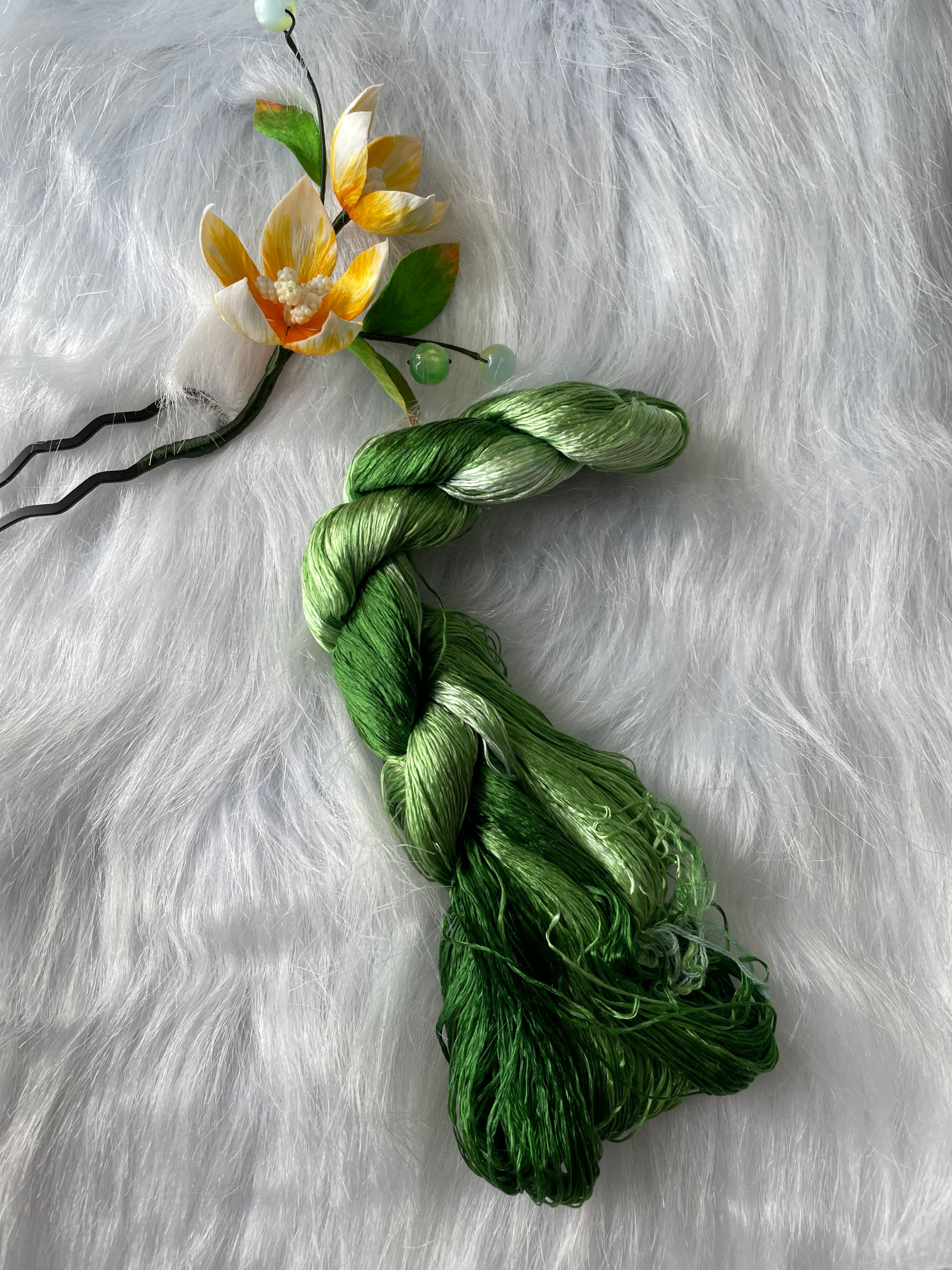 Colorful nice Gradient Colors 100%mulberry silk,hand-dyed embroidery silk thread