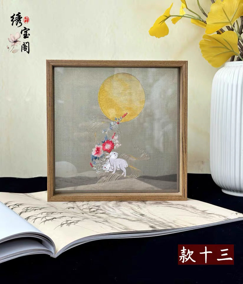 Elegant gift double-sided hand embroidered Suzhou embroidery silk art with frame