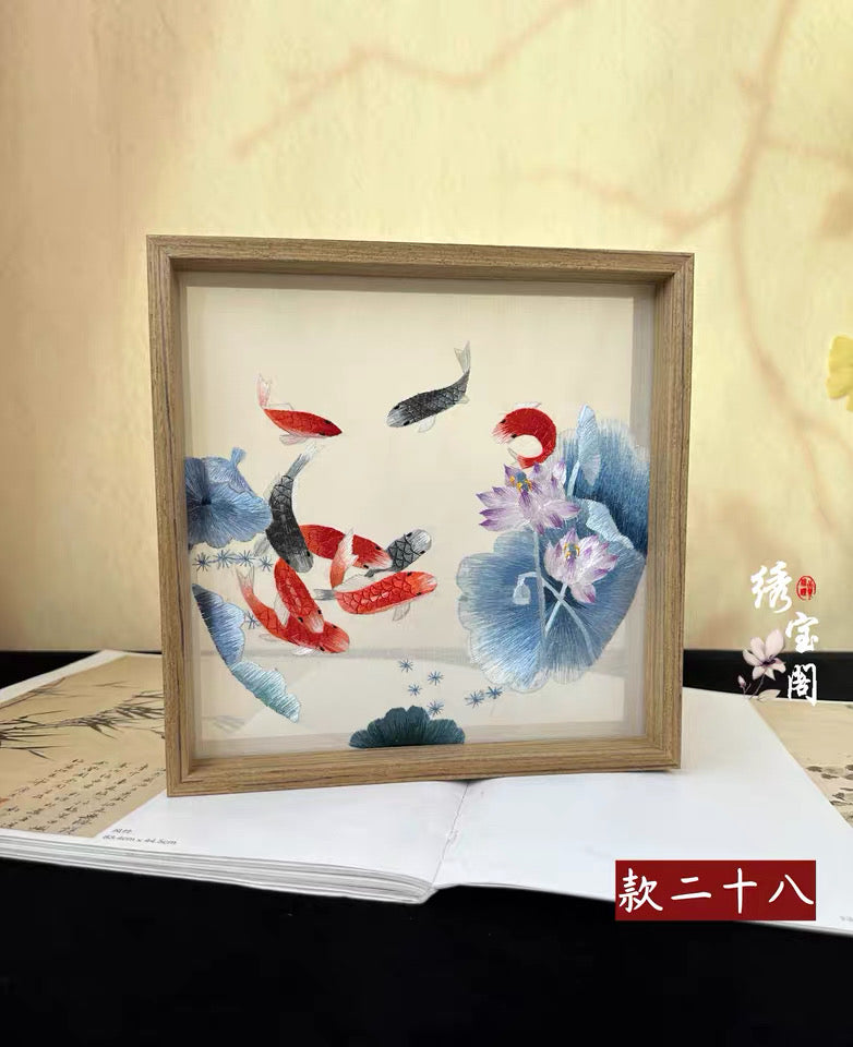 Elegant gift double-sided hand embroidered Suzhou embroidery silk art with frame