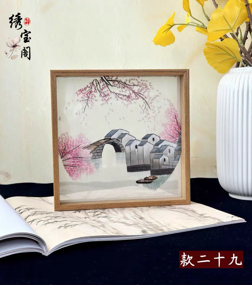 Elegant gift double-sided hand embroidered Suzhou embroidery silk art with frame