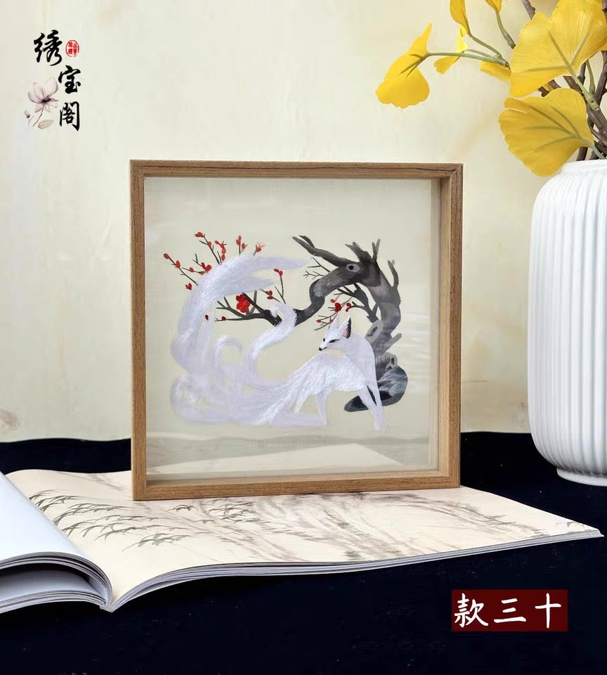 Elegant gift double-sided hand embroidered Suzhou embroidery silk art with frame