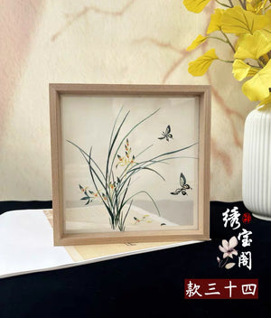 Elegant gift double-sided hand embroidered Suzhou embroidery silk art with frame