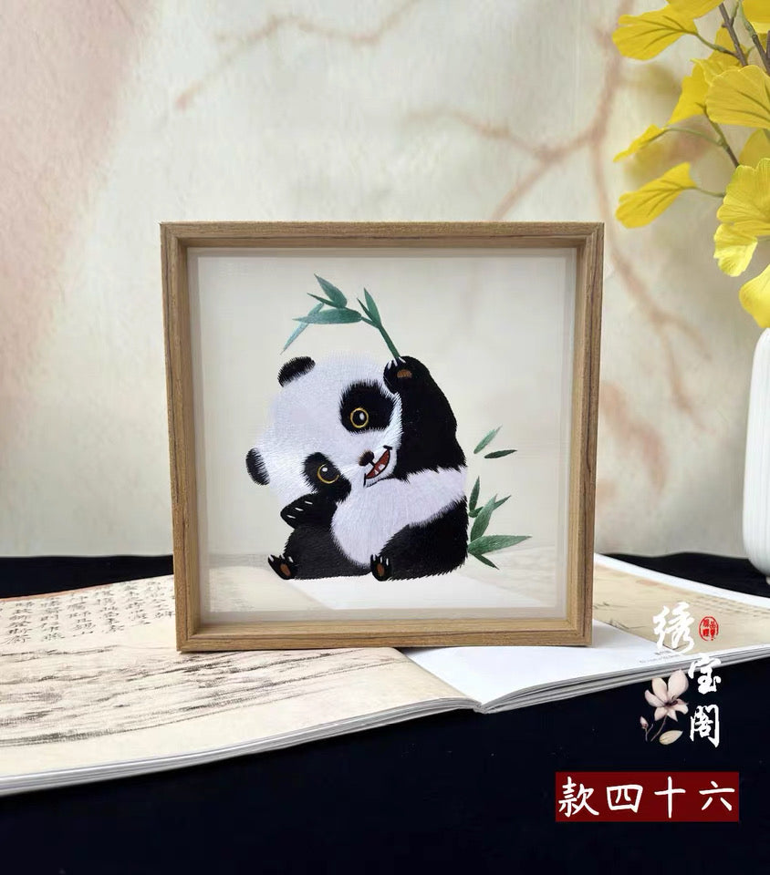 Elegant gift double-sided hand embroidered Suzhou embroidery silk art with frame