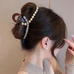 Water Diamond Camellia Bead Gripper Women's 2025 New Style Light Luxury Premium Design Hair Clip, Back of the Head Coiled Hair Ornament