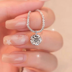 Elf double-layer butterfly gypsophila five-pointed star necklace for female niche design, cool and delicate collarbone chain