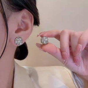 New ear studs with magnetic suction ear clips for women, zircon super sparkling earrings non removable ear bone clips, versatile