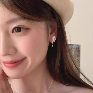 Butterfly earrings, women's blue ice crystal, fresh, sweet, exquisite, elegant, high-end temperament, tassel earrings, popular ear accessories