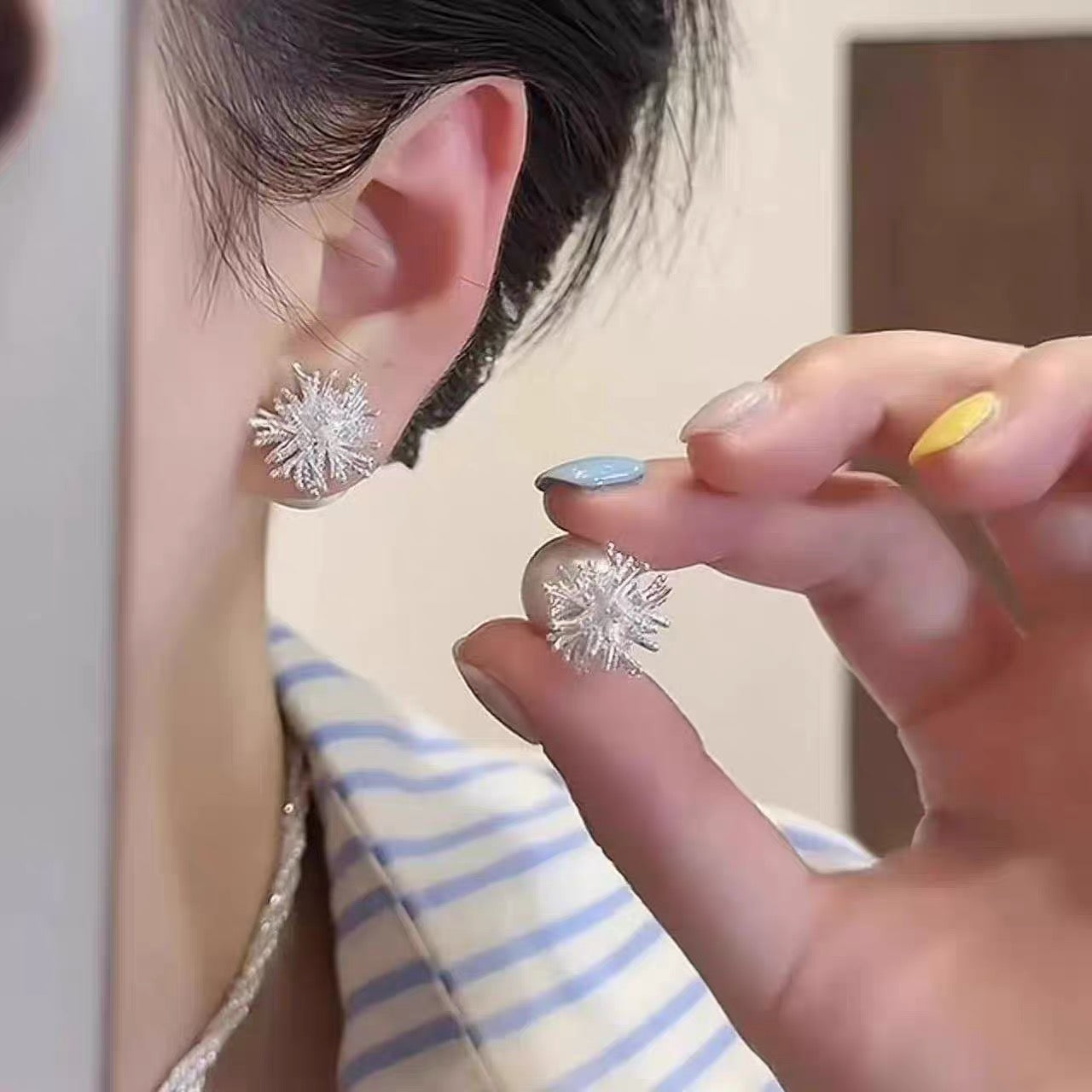 Fireworks Pearl, a dual-purpose earring for women with a simple and fashionable temperament, irregular and exquisite new style, versatile earrings