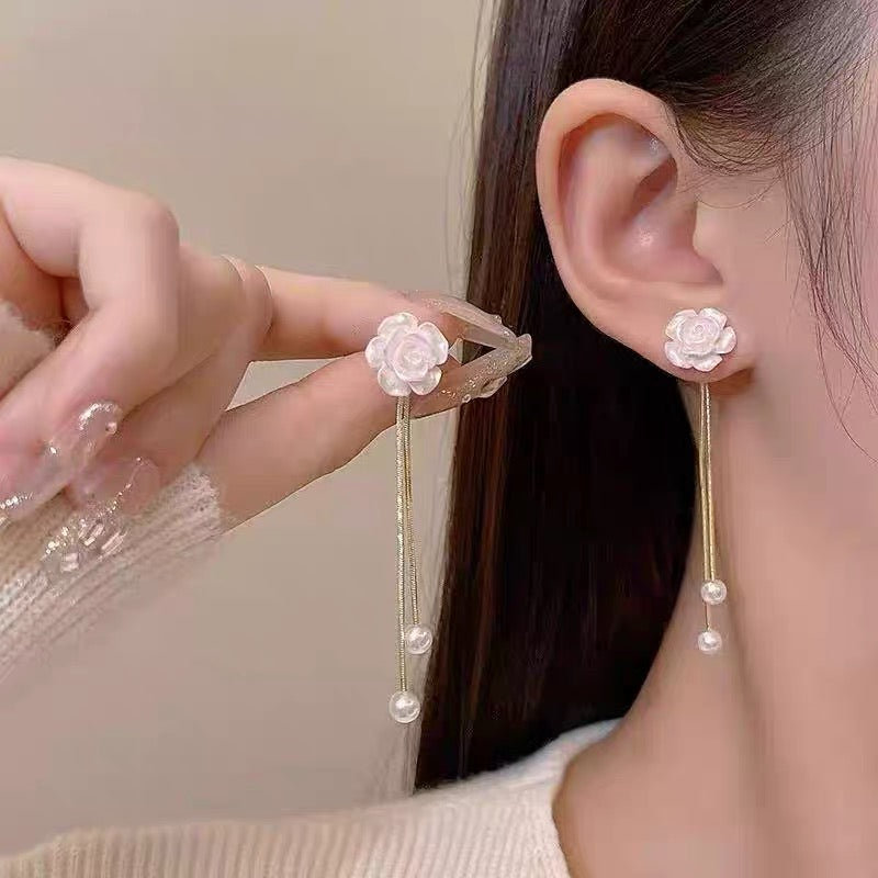 Pearl tassel earrings, simple earrings, light luxury, niche, versatile, fashionable, long earrings, long tassels
