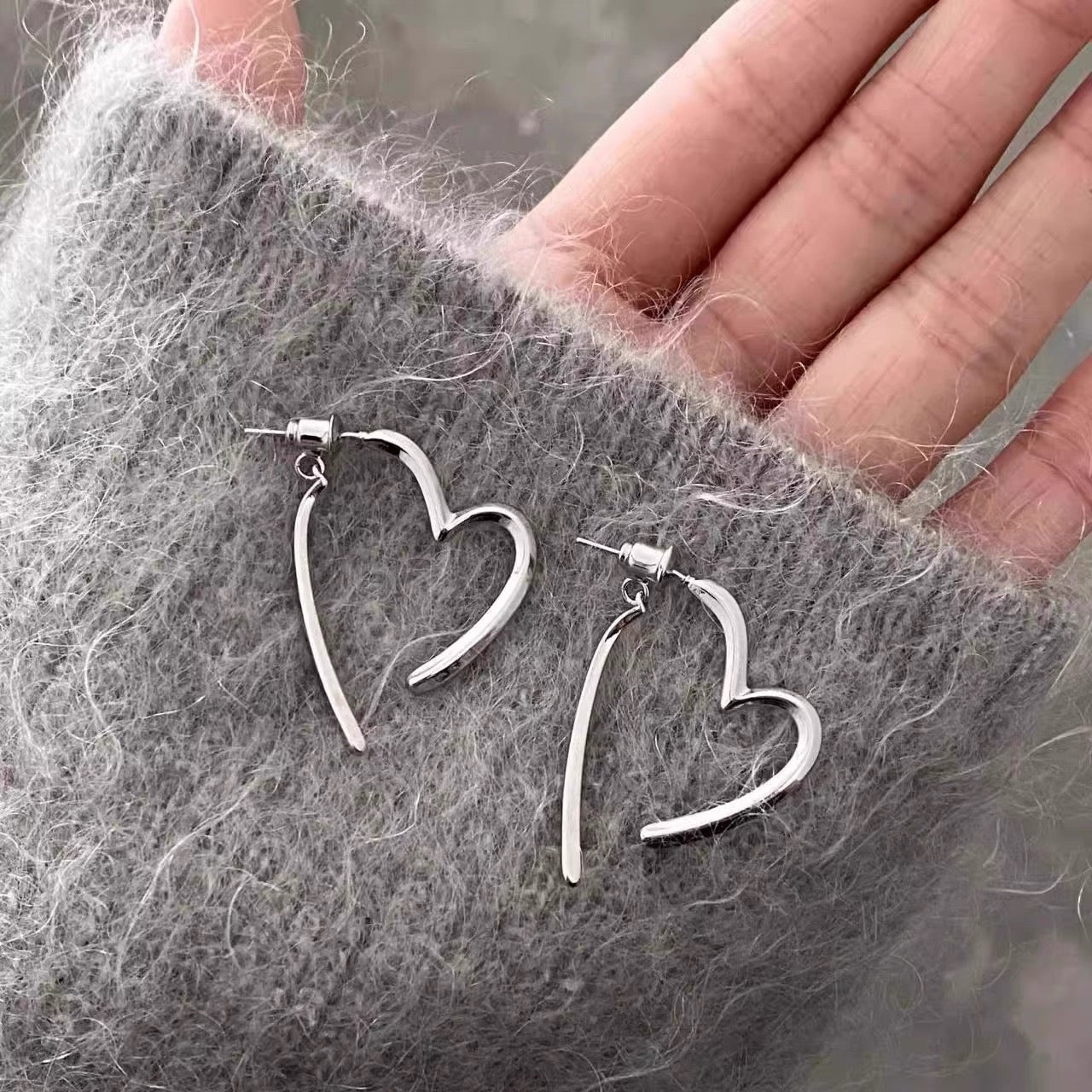 Smooth Oval Circle Heart Earrings for Women, Unique Design, Versatile Ear Accessories