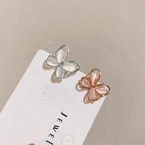 Super Fairy Little Butterfly Magnetic Ear Clip for Women, No Punching, Simple, No Ear Holes, Earstuds, Dynamic Earrings