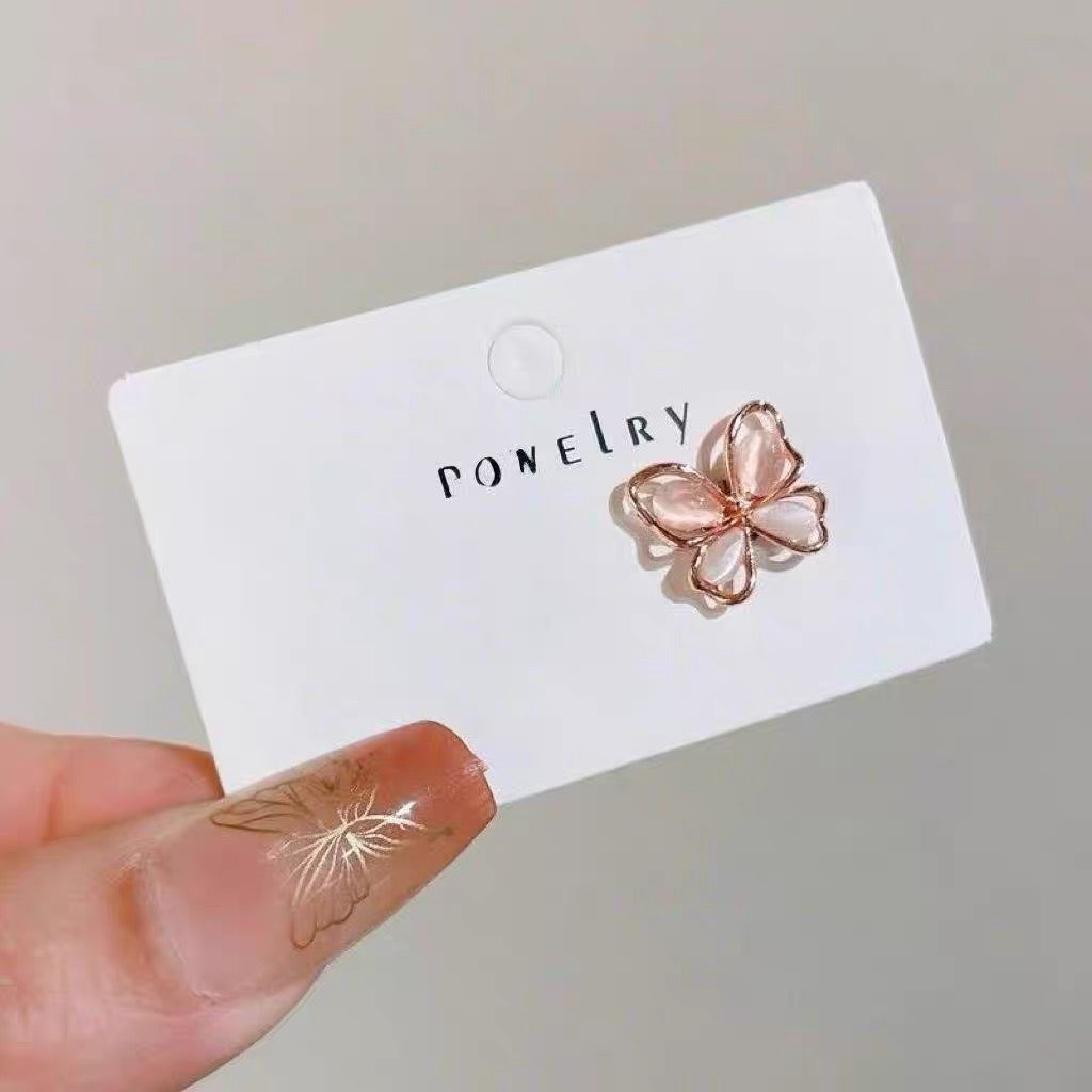 Super Fairy Little Butterfly Magnetic Ear Clip for Women, No Punching, Simple, No Ear Holes, Earstuds, Dynamic Earrings