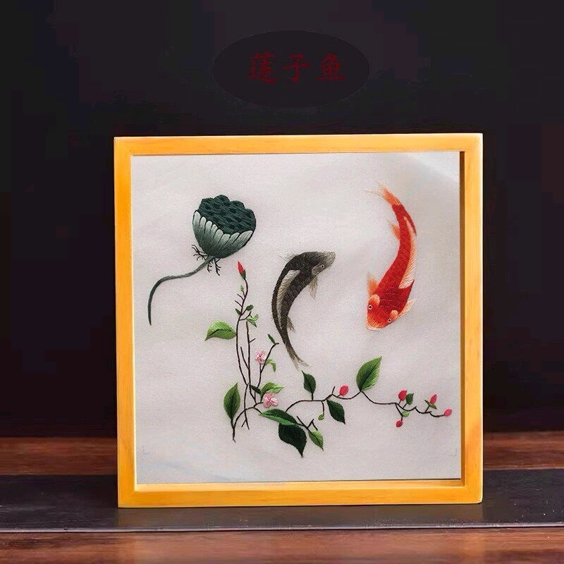 Elegant gift double-sided hand embroidered Suzhou embroidery silk art with frame
