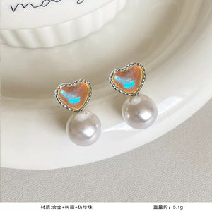 Super fairy sweet and cute earrings, fashionable and versatile 925 silver needle earrings, women's light luxury high-end temperament earrings A9141