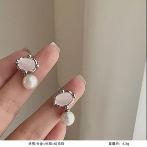 Super fairy sweet and cute earrings, fashionable and versatile 925 silver needle earrings, women's light luxury high-end temperament earrings A9141