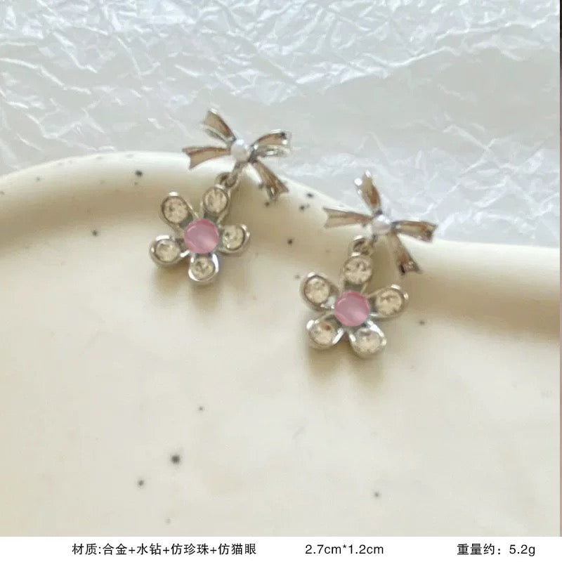 Super fairy sweet and cute earrings, fashionable and versatile 925 silver needle earrings, women's light luxury high-end temperament earrings A9141