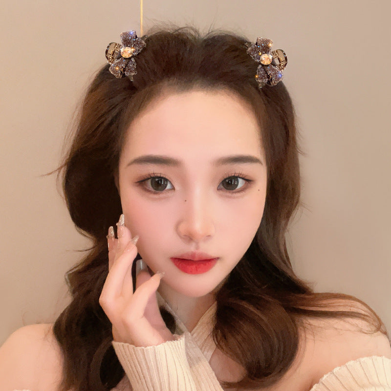 Diamond studded bow, small hair clip, feminine temperament, bangs clip, side  hair clip, small and exquisite grip clip A962