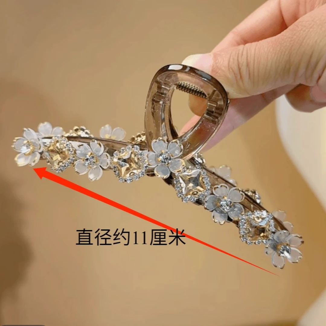 Small flower light luxury fashion versatile half clip Korean version sweet and cute temperament clip A965