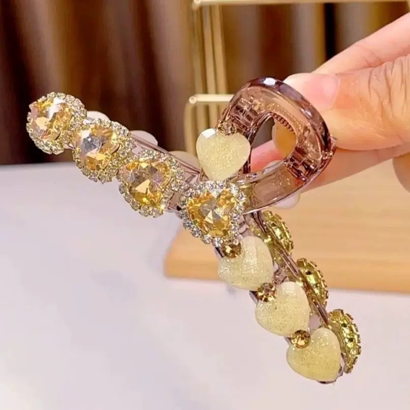 Exquisite pearl diamond coil hair clip for women, high-end hair clip for ladies, elegant and atmospheric shark clip headwear A972