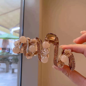 Elegant Camellia Bead Grasp Clip Large Hair Volume Female Back of Head High end Coiled Hair Shark Clip Hairpin A975