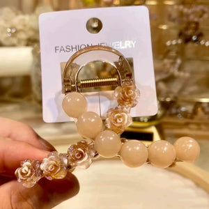 Elegant Camellia Bead Grasp Clip Large Hair Volume Female Back of Head High end Coiled Hair Shark Clip Hairpin A975