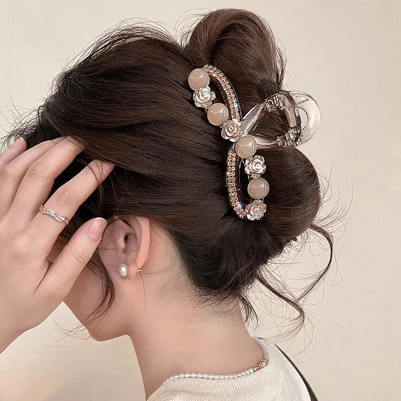 Elegant Camellia Bead Grasp Clip Large Hair Volume Female Back of Head High end Coiled Hair Shark Clip Hairpin A975