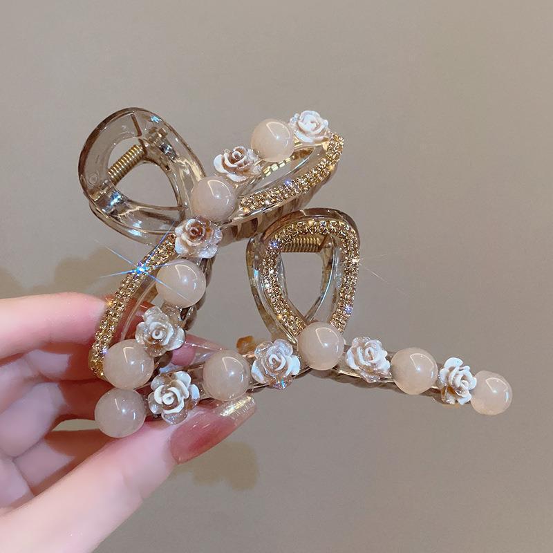 Elegant Camellia Bead Grasp Clip Large Hair Volume Female Back of Head High end Coiled Hair Shark Clip Hairpin A975