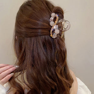 Korean version of light luxury flower bead clip, women's high-end feeling, medium-sized hair clip, back of the head, shark clip headband, hair accessory, hair clip A976