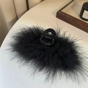 Feather Grabbing Ostrich Hair Clip Women's New Style Fluffy High Grade Hairy Shark Clip at the Back of the Head A977