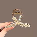 High end camellia fashion versatile large sparkling diamond pearl clip for women's hair clip, shark clip at the back of the head A985