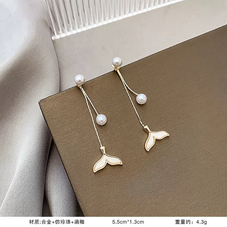 Super fairy sweet and cute earrings, fashionable and versatile 925 silver needle earrings, women's light luxury high-end temperament earrings A9141