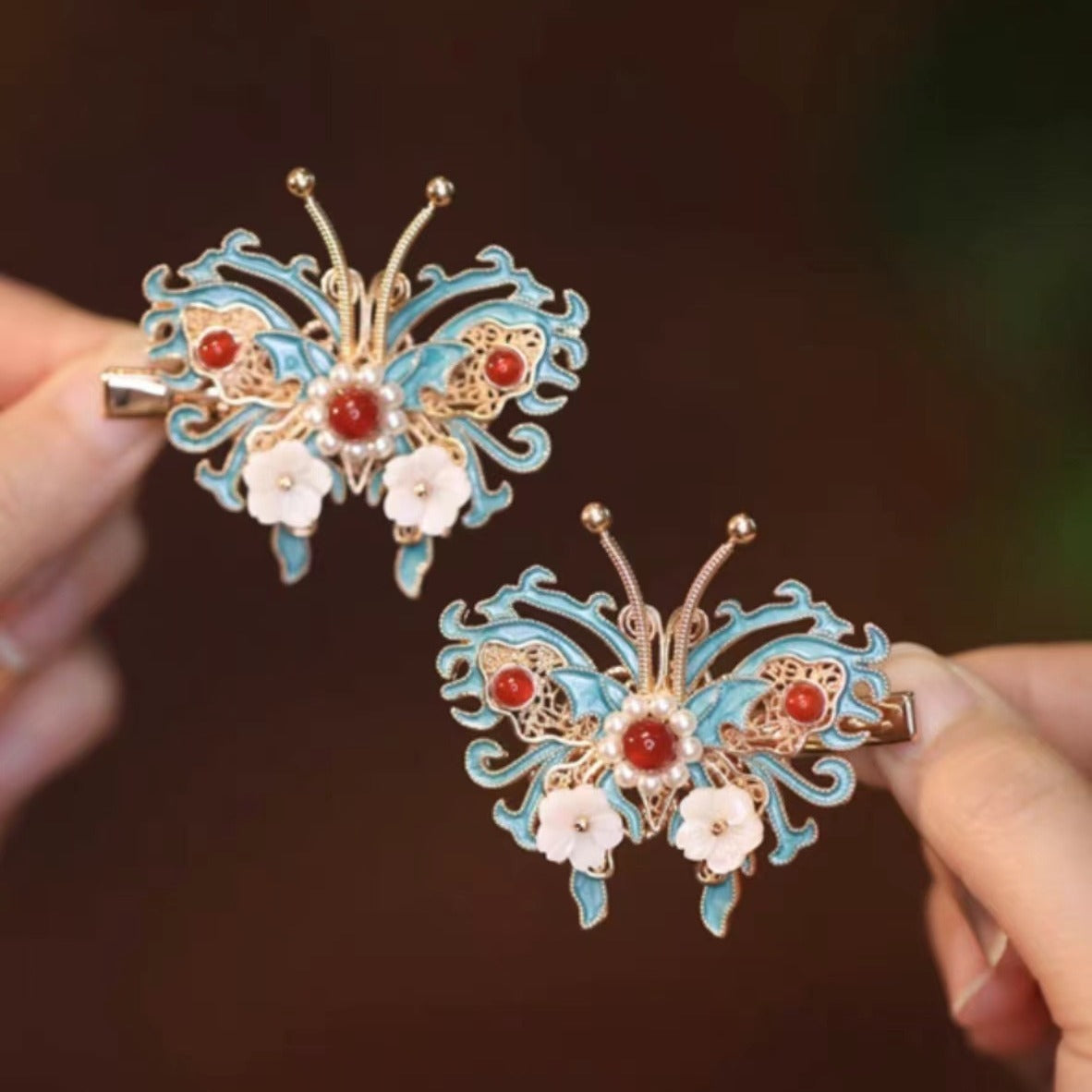 Retro and dynamic tassel, burned blue pearl bead hair clip, headwear, court classical charm A8301