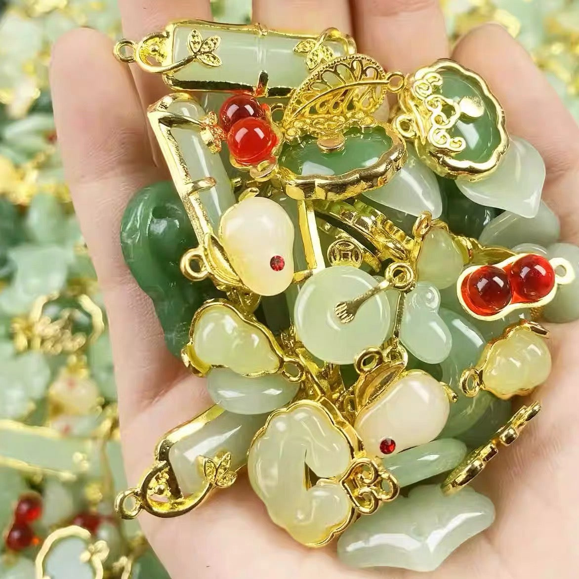 【Mixed DIY Jewelry Accessories】 Alloy Handmade Beaded Bracelet Necklace Pendant Accessories A812