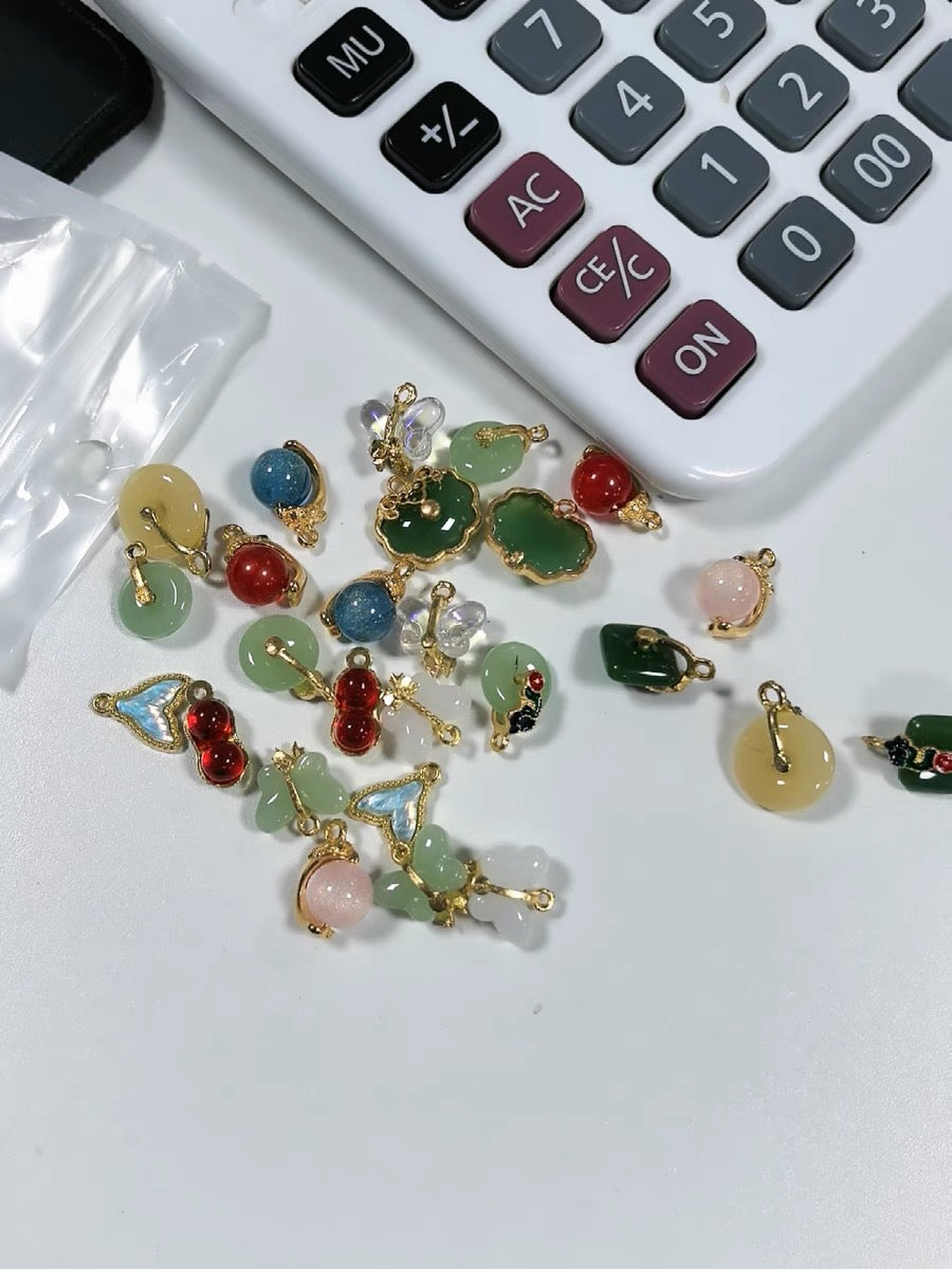 【Mixed DIY Jewelry Accessories】 Alloy Handmade Beaded Bracelet Necklace Pendant Accessories A812