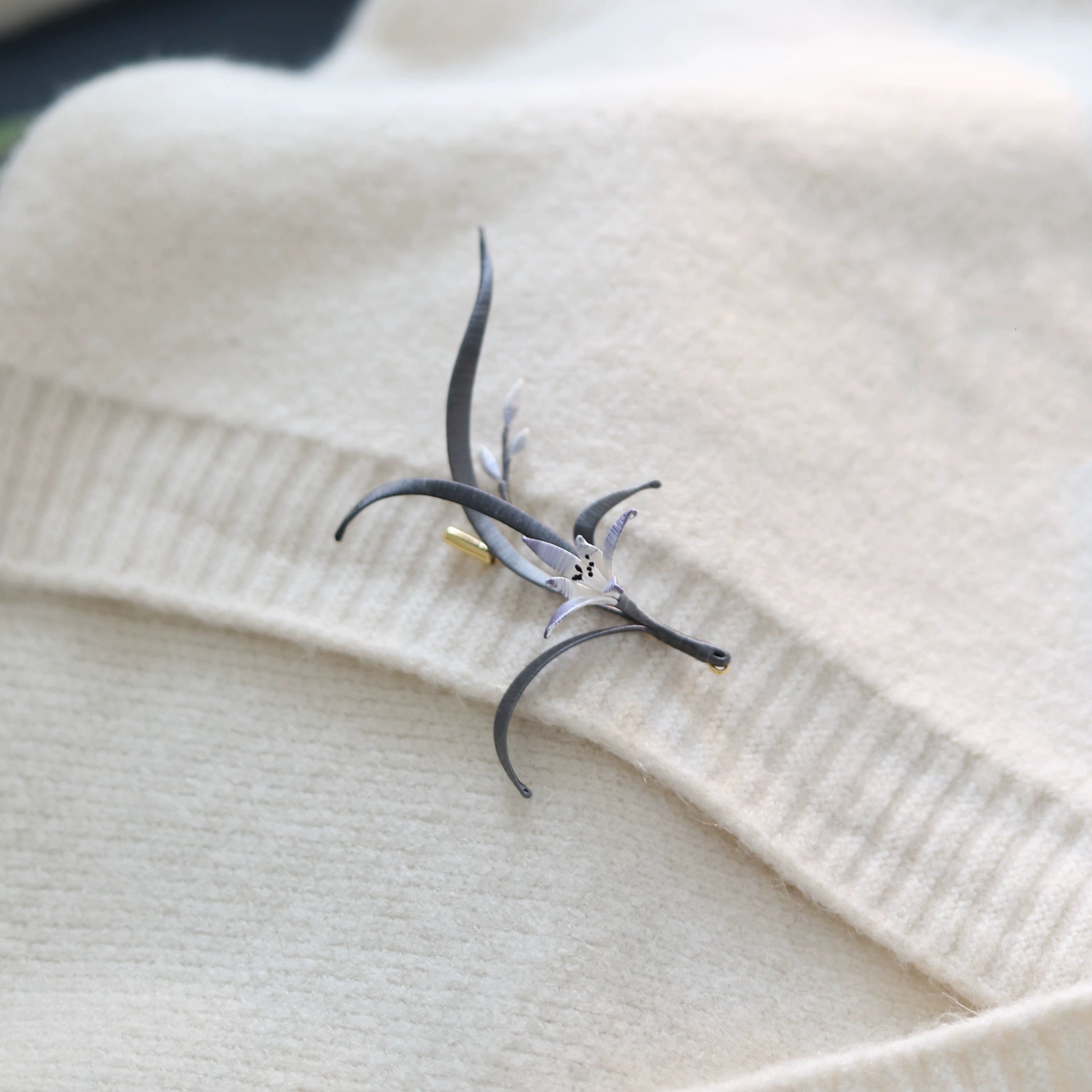 Intangible Cultural Heritage wrapping flower brooch 1piece A1126