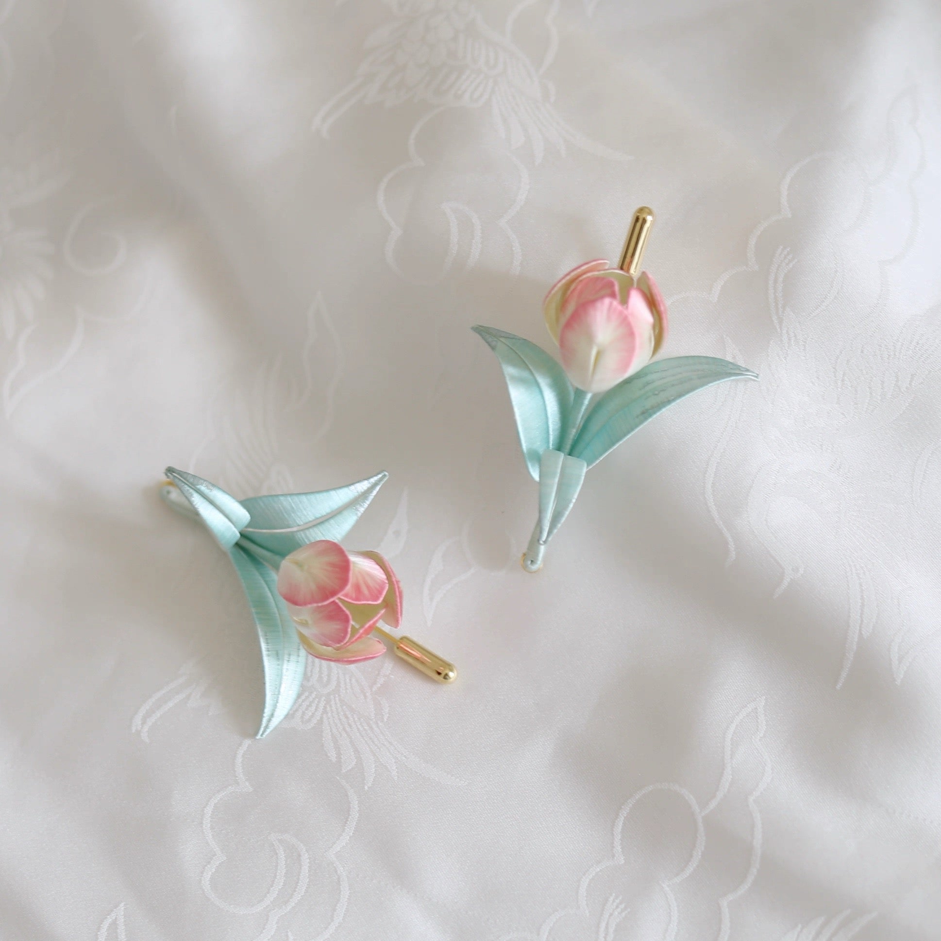 Intangible Cultural Heritage wrapping flower brooch tulip 1piece A1127