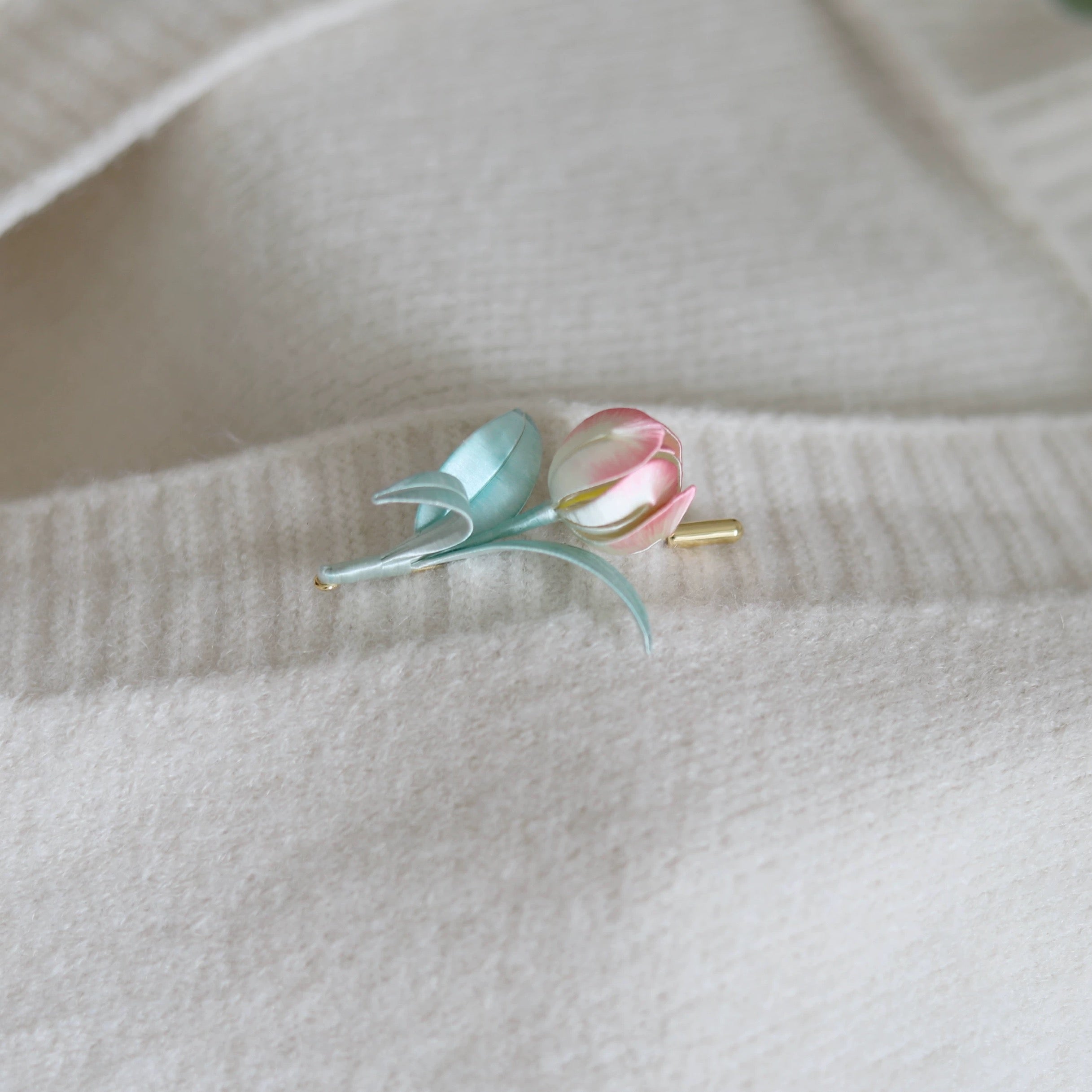 Intangible Cultural Heritage wrapping flower brooch tulip 1piece A1127