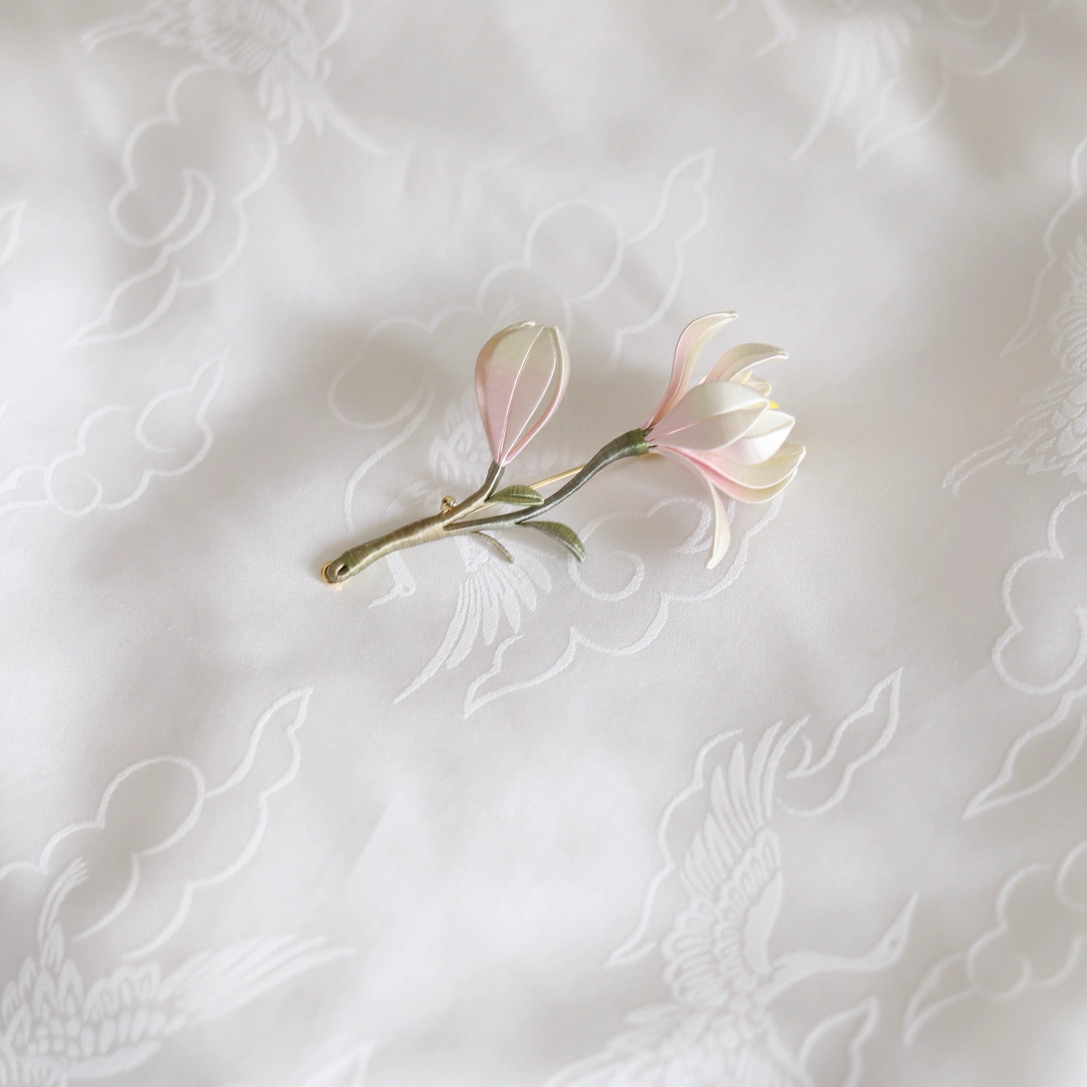 Intangible Cultural Heritage wrapping flower brooch magnolia A1129