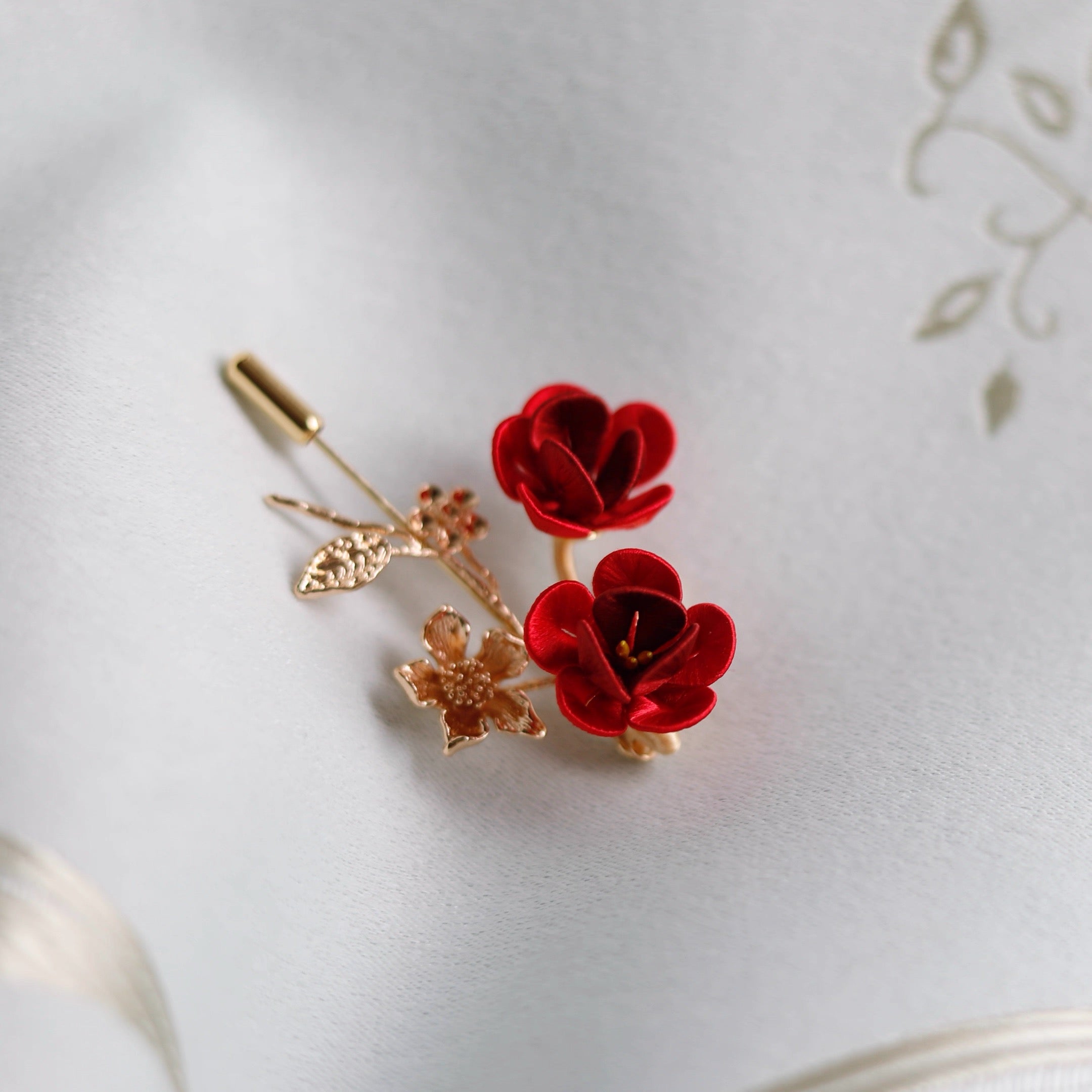 Intangible Cultural Heritage wrapping flower brooch plum A1161