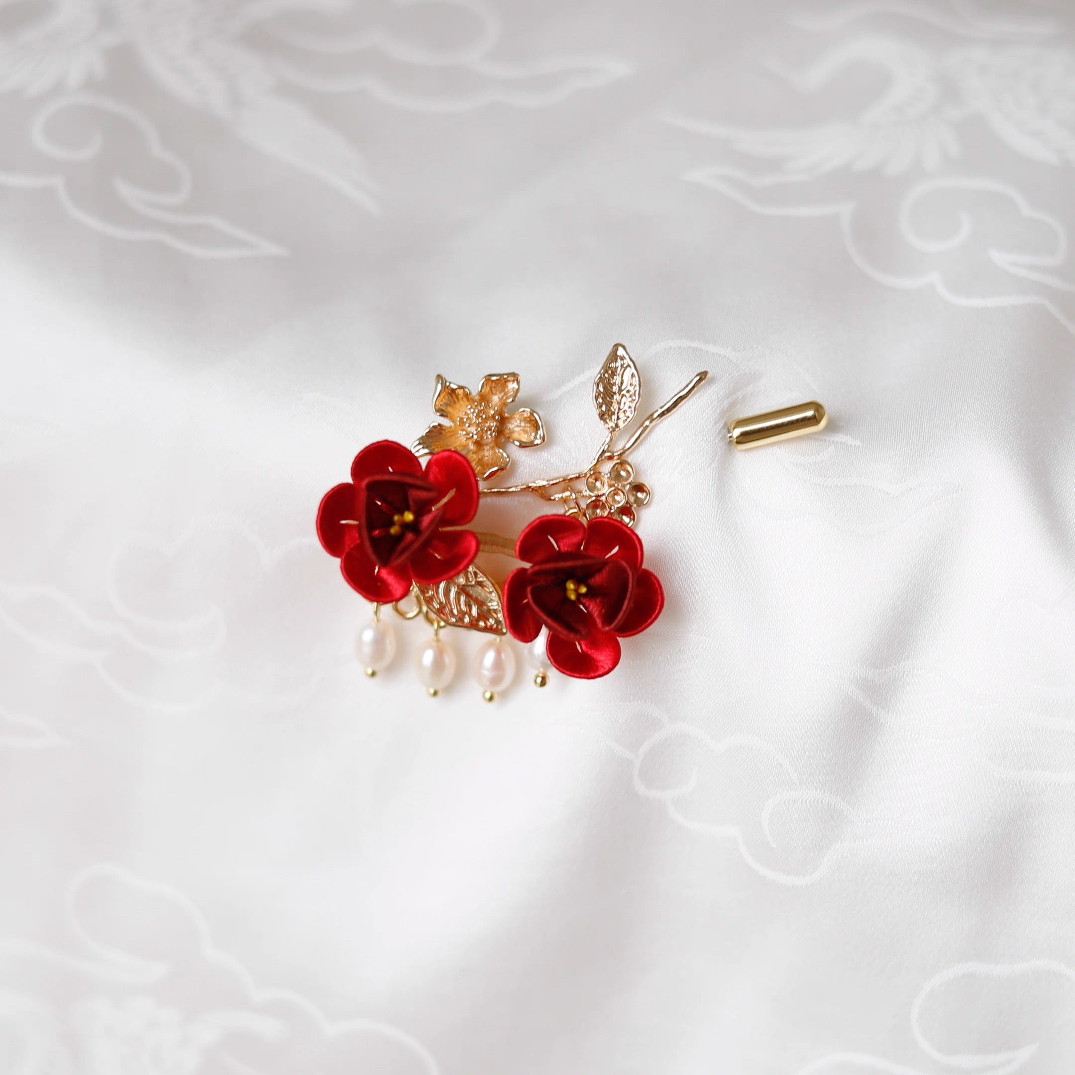 Intangible Cultural Heritage wrapping flower brooch plum A1161