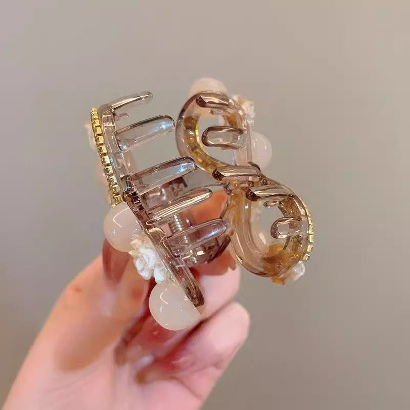 Water Diamond Camellia Bead Gripper Women's 2025 New Style Light Luxury Premium Design Hair Clip, Back of the Head Coiled Hair Ornament