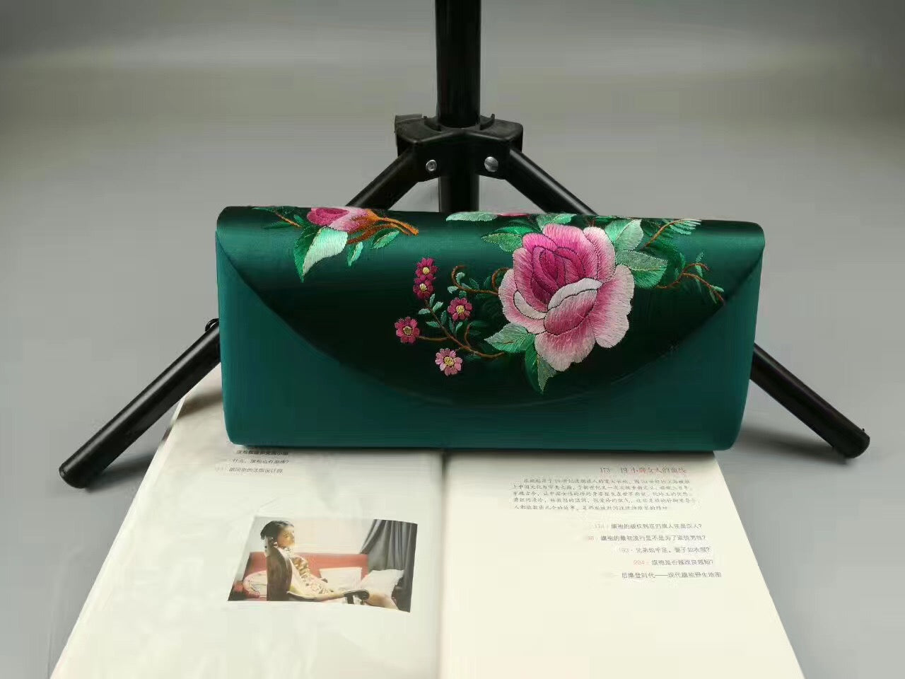 Decent Hand embroidered suzhou embroidery dinner handbag gift bag