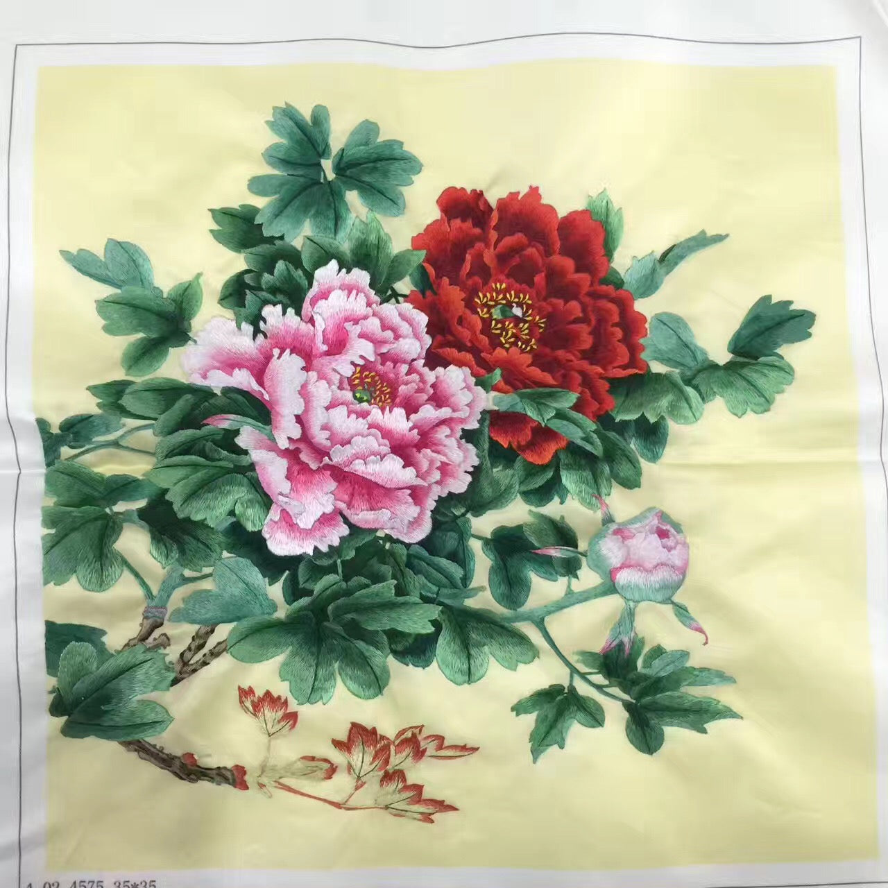 Hand su embroidery art:basket flower peony magnolia panda lotus cricle 35cm