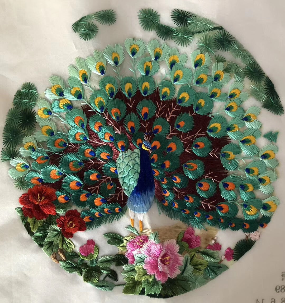 161218 Hand su embroidery:peacocks flowers birds animals landscapes still life (two-sided reversible ) 20cm