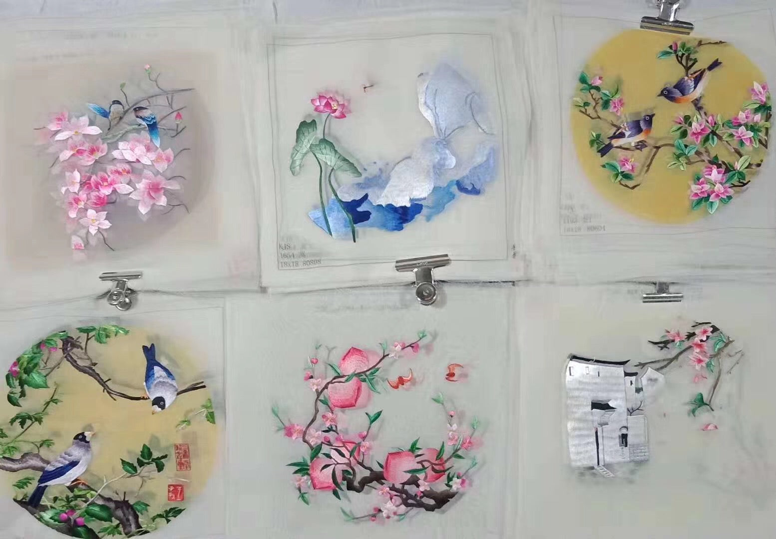 161218 Hand su embroidery:peacocks flowers birds animals landscapes still life (two-sided reversible ) 20cm