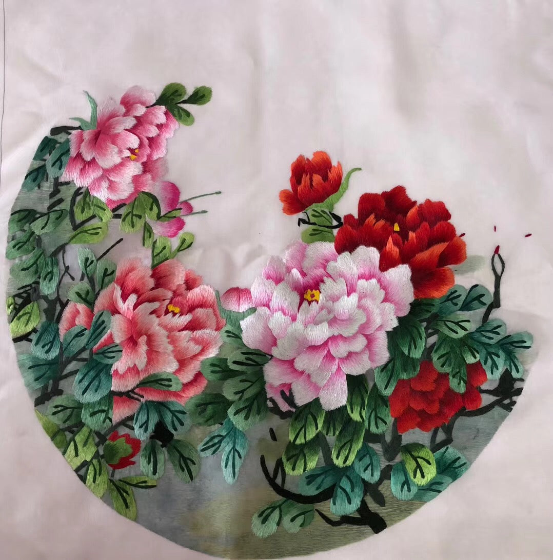 hand su embroidery peony