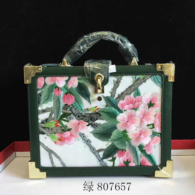 Fashionable hand su embroidery oxen leather bag retro antique box handbag female shoulderbag