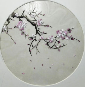 Hand su embroidery:lady flowers birds animals landscapes still life (two-sided reversible ) 20cm