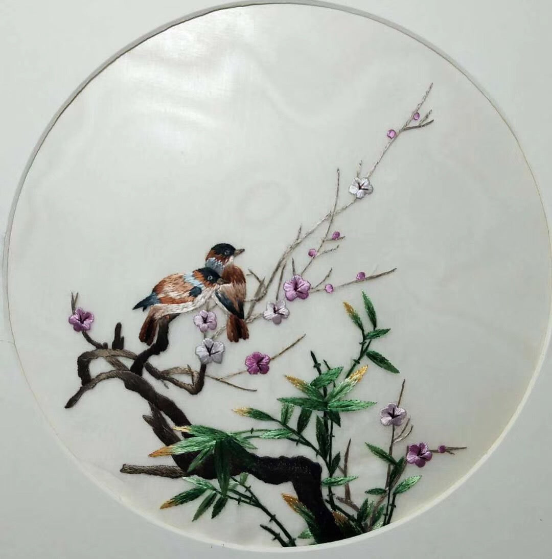 Hand su embroidery:lady flowers birds animals landscapes still life (two-sided reversible ) 20cm