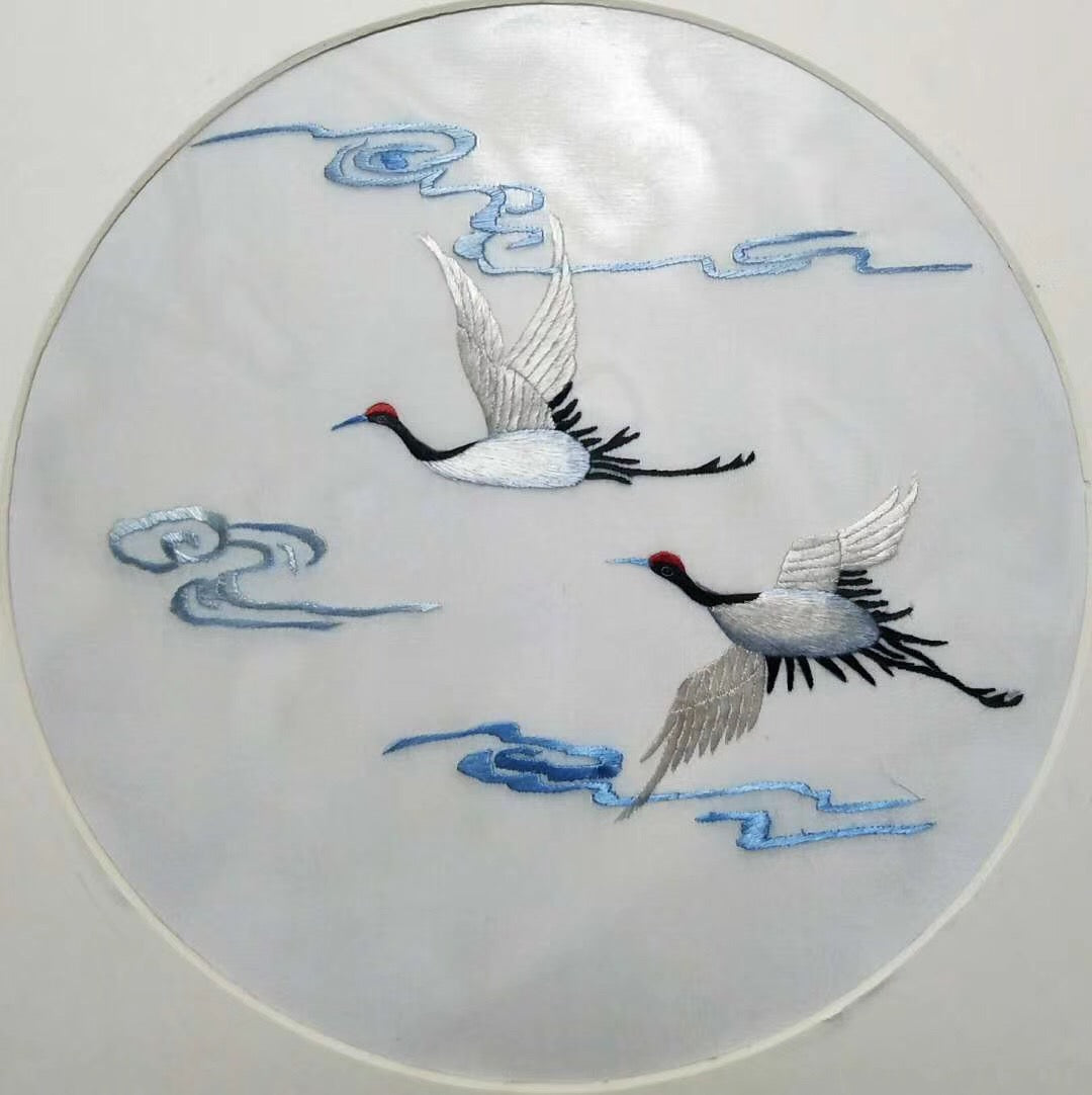 Hand su embroidery:lady flowers birds animals landscapes still life (two-sided reversible ) 20cm